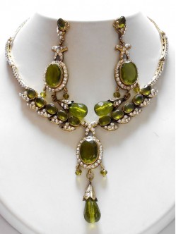 Victorian-Jewelry-Set-1780VN506